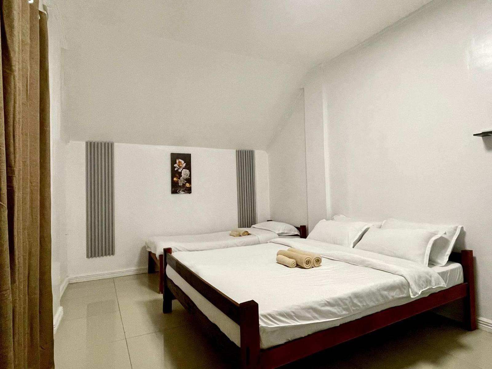 Trail Inn Puerto Princesa Buitenkant foto
