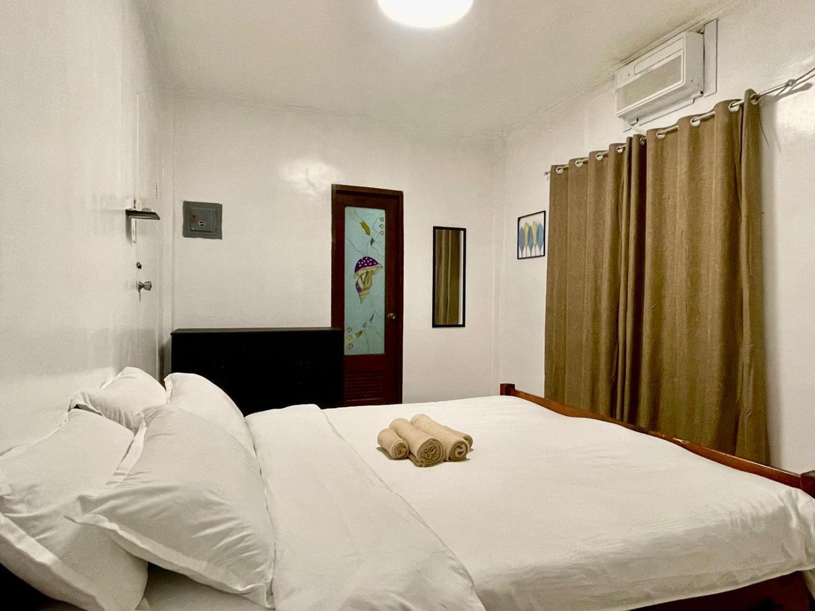 Trail Inn Puerto Princesa Buitenkant foto